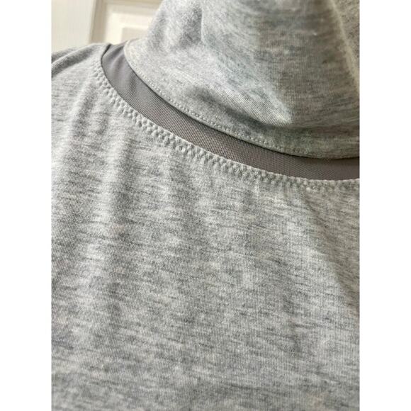 ATHLETA TOP SLEEVELESS MOCK NECK GREY SPORTY GYM VERSATILE MINIMALISTIC Sz S - Picture 7 of 15